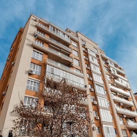 Penthouse Aeroport Iasi Apartment Exterior foto