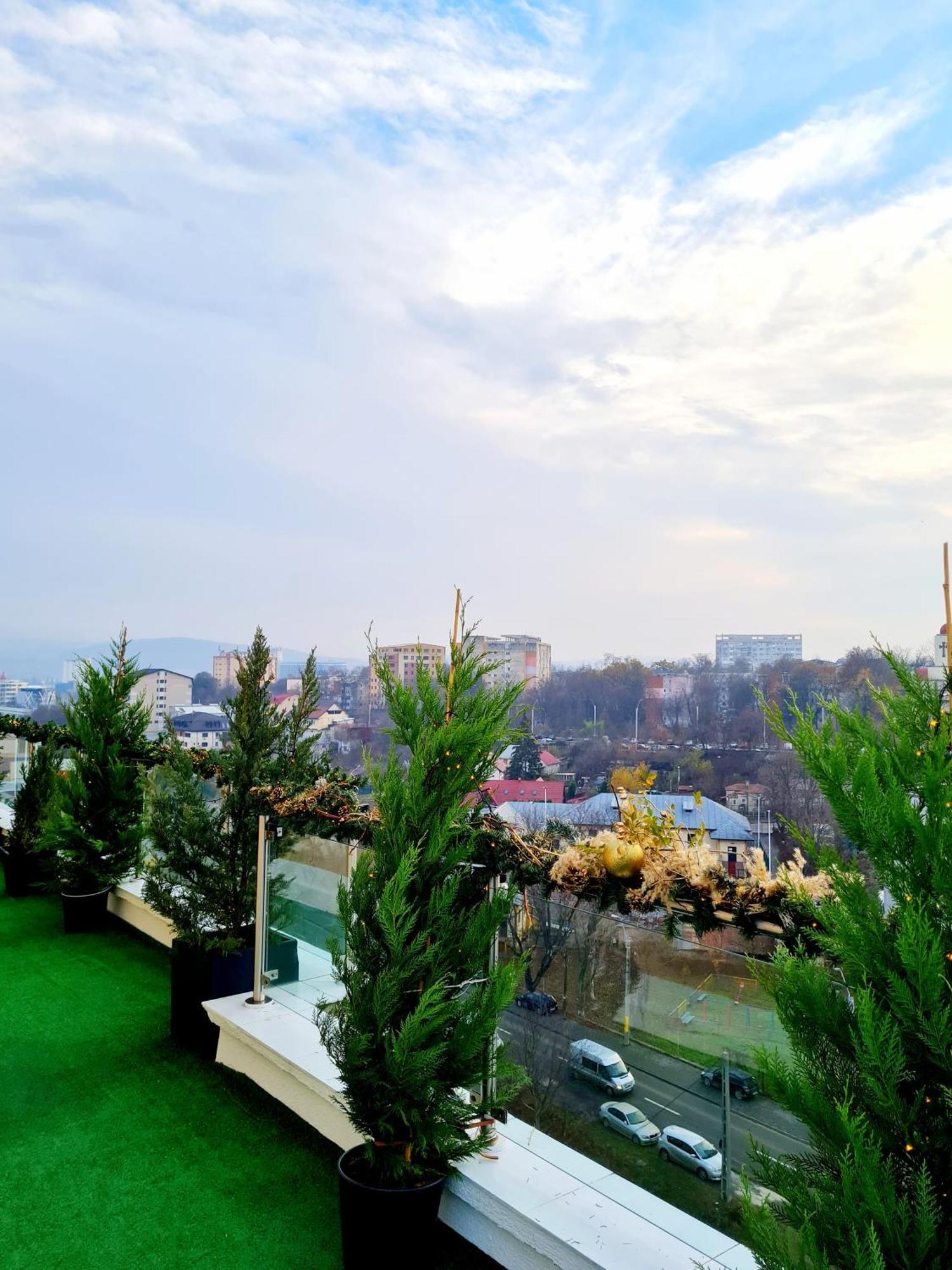 Penthouse Aeroport Iasi Apartment Exterior foto