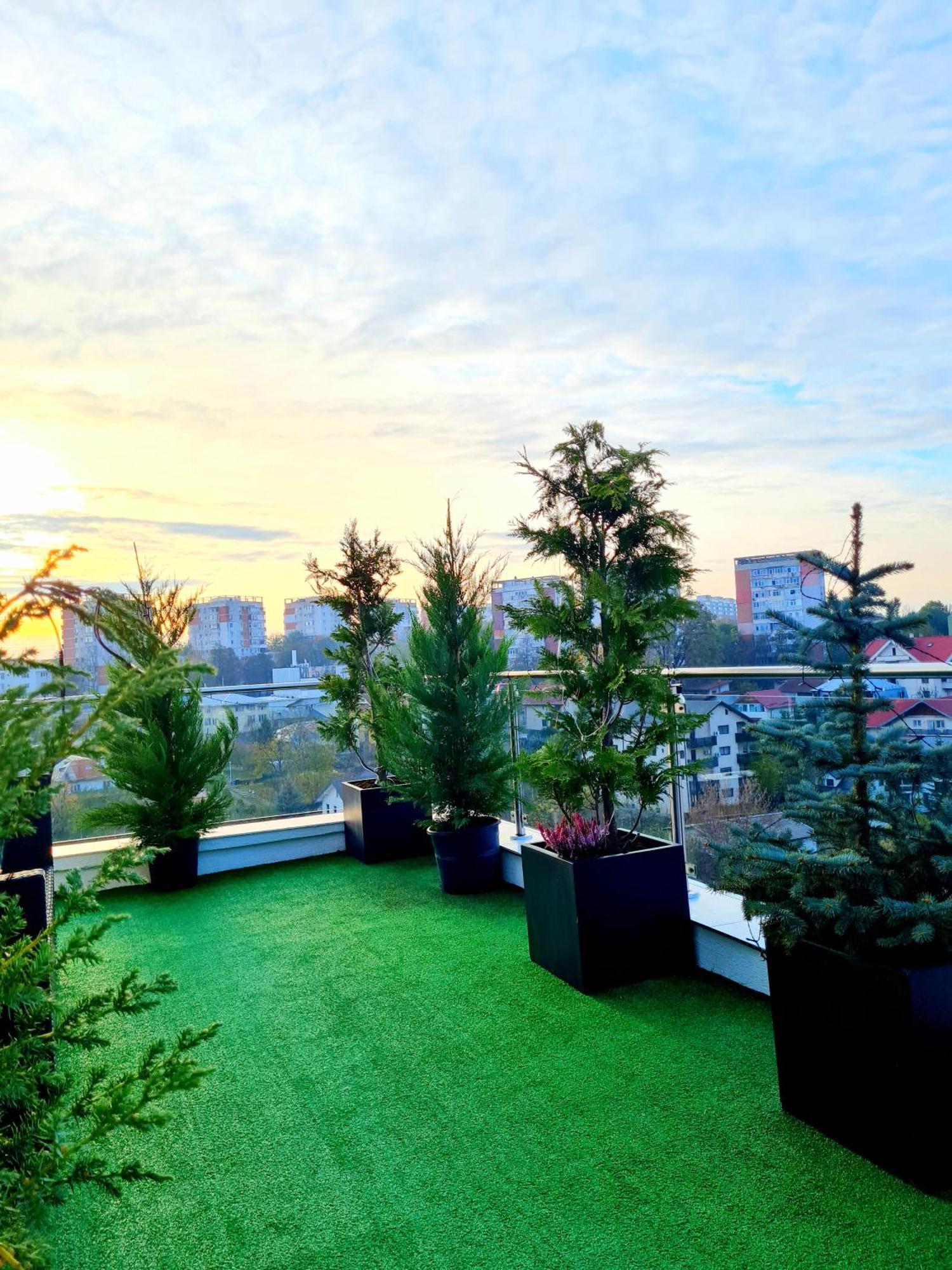 Penthouse Aeroport Iasi Apartment Exterior foto