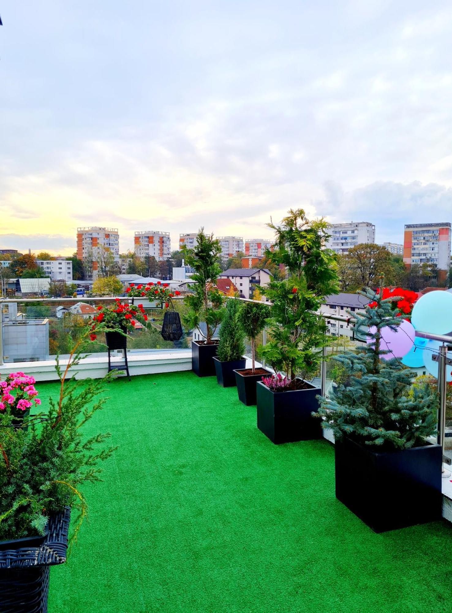 Penthouse Aeroport Iasi Apartment Exterior foto